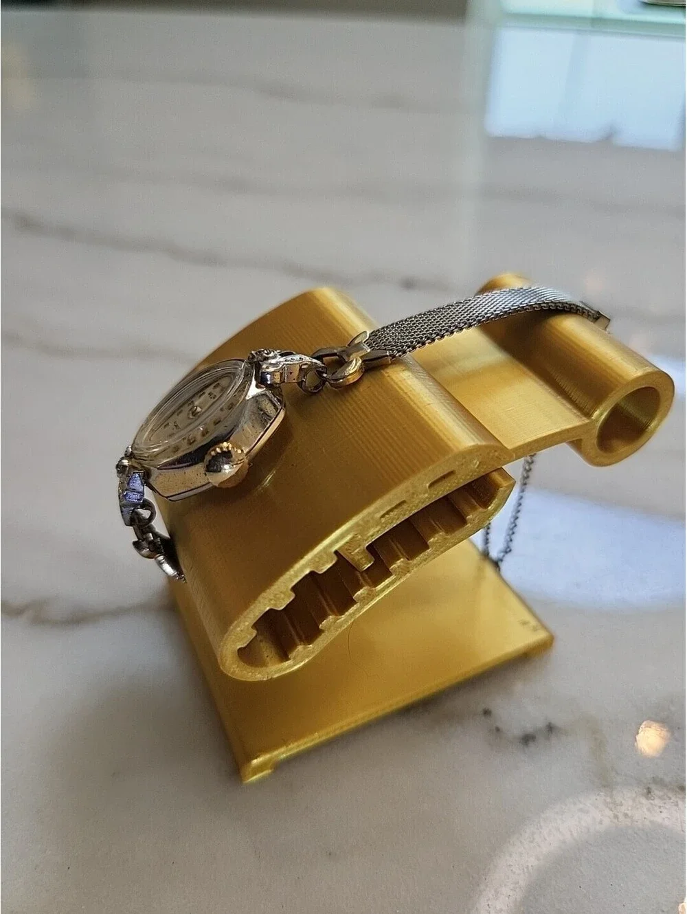 Vtg Waltham Ladies 17Jewels Incabloc Windup Watch 6.75